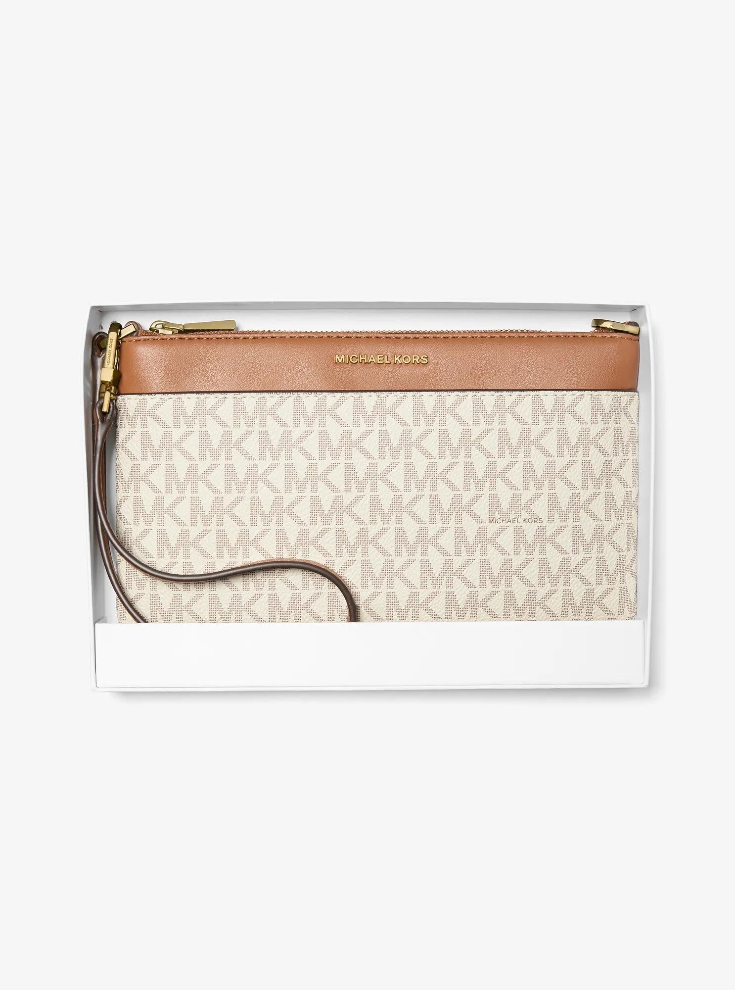 Michael Kors Jet Set Medium Signature Signature Logo Wristlet