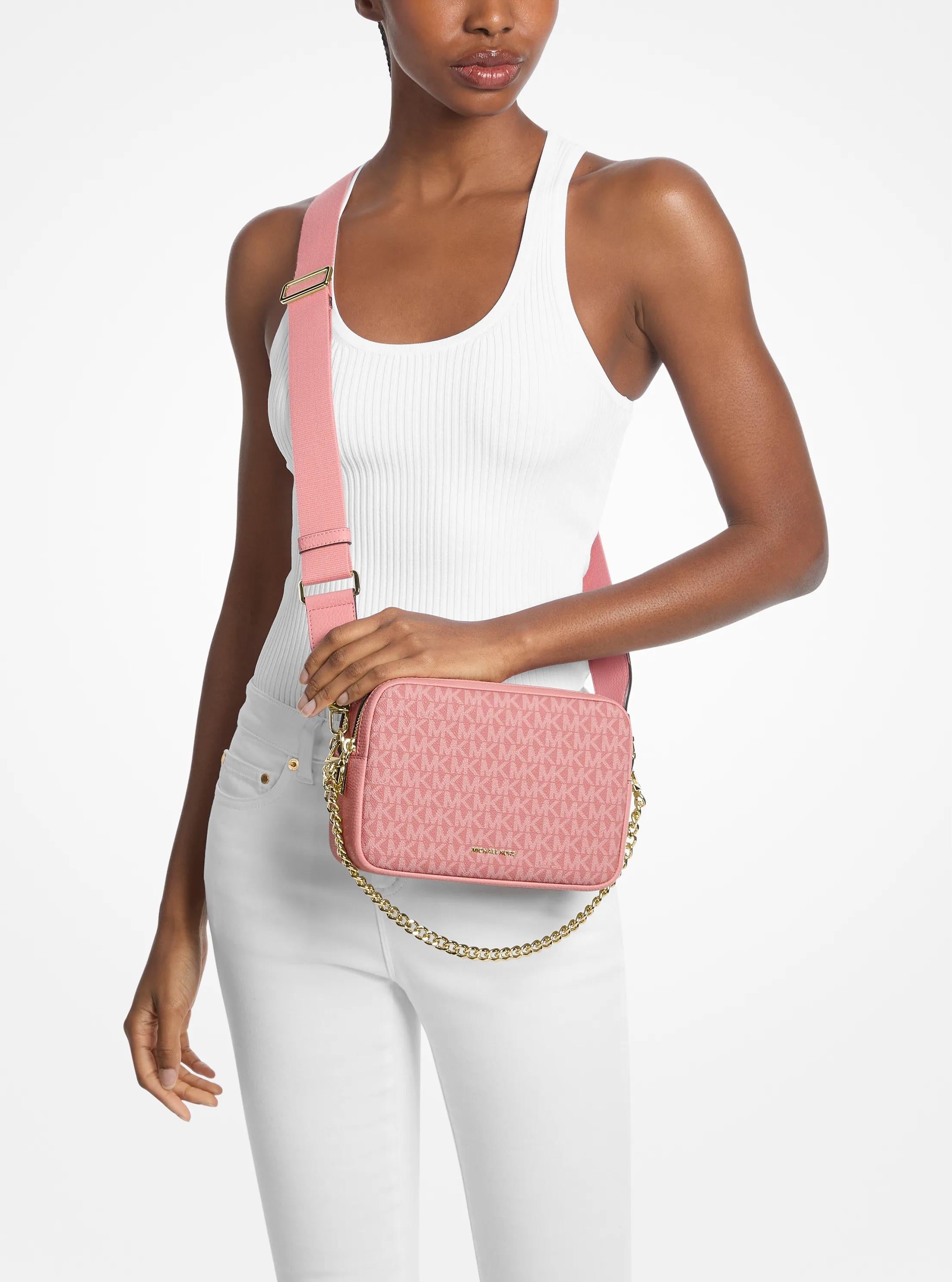 Michael Kors Bryant Medium Signature Signature Logo Camera Crossbody Bag Bag