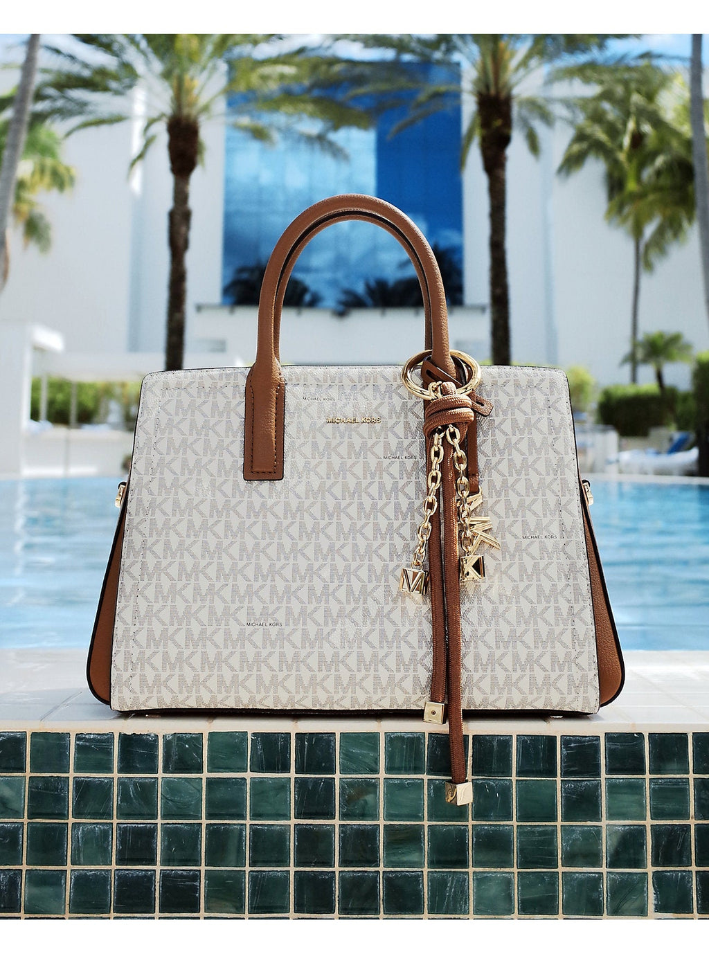 Michael Kors Laila Small Signature Signature Logo Satchel