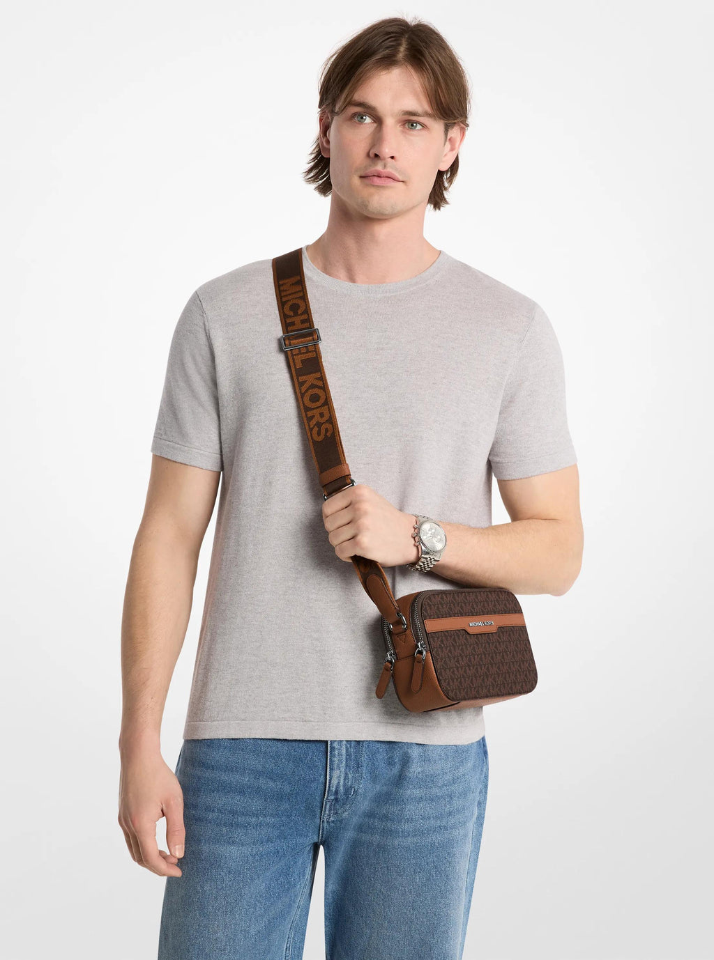 Michael Kors Hudson Signature Signature Logo Camera Crossbody Bag Bag