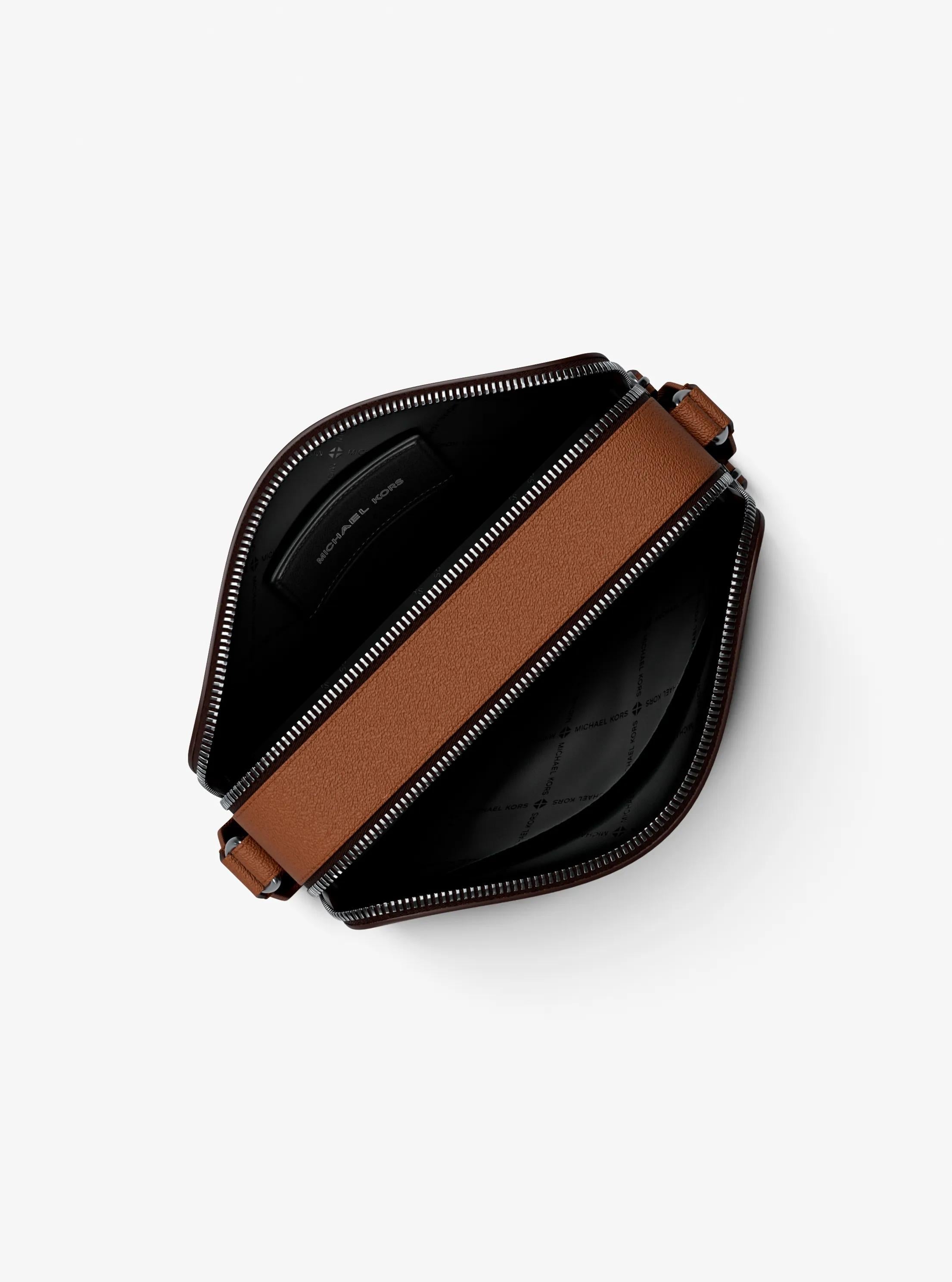 Michael Kors Hudson Signature Signature Logo Camera Crossbody Bag Bag